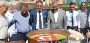 ÇAMLICA OKULLARINDA GELENEKSEL AŞURE İKRAMI