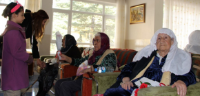ÇAMLICA OKULLARI HUZUR EVİ ZİYARETİNDE