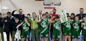 KÜÇÜK ERKEKLER BASKETBOL  KARIŞILAŞMASINDA ŞAMPİYON  OLDUK