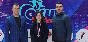 MALATYA OKUL SPORLARI GENÇ A KIZLAR BOKS MÜSABAKALARINDA 54 KİLODA  ÖĞRENCİMİZ MÜNİRE ŞİMŞEK MALATYA 1. Sİ